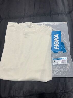 Hoka Men's Short Sleeve Crew Neck T-Shirt in White